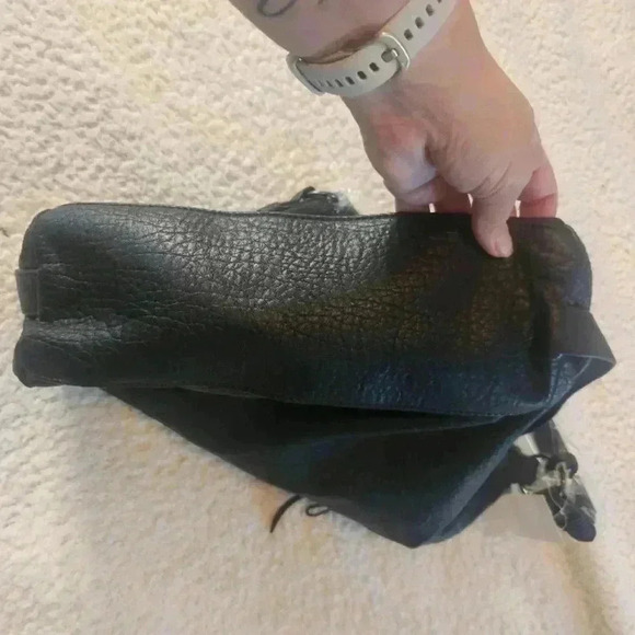 NWT Jessica Simpson Black and Silver Leather Bag - Picture 7 of 14